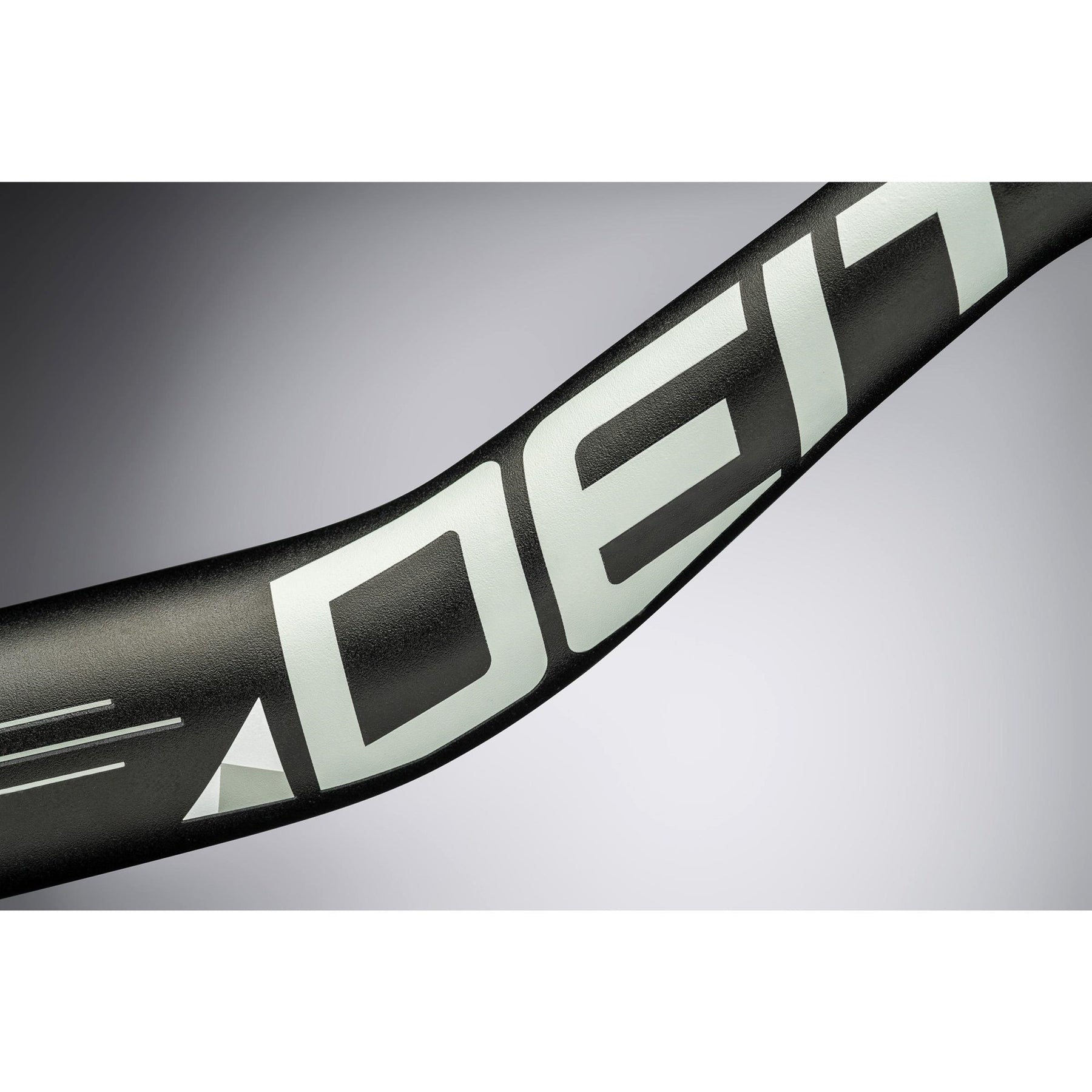 Deity CZ40 - Cam Zink Signature Handlebar