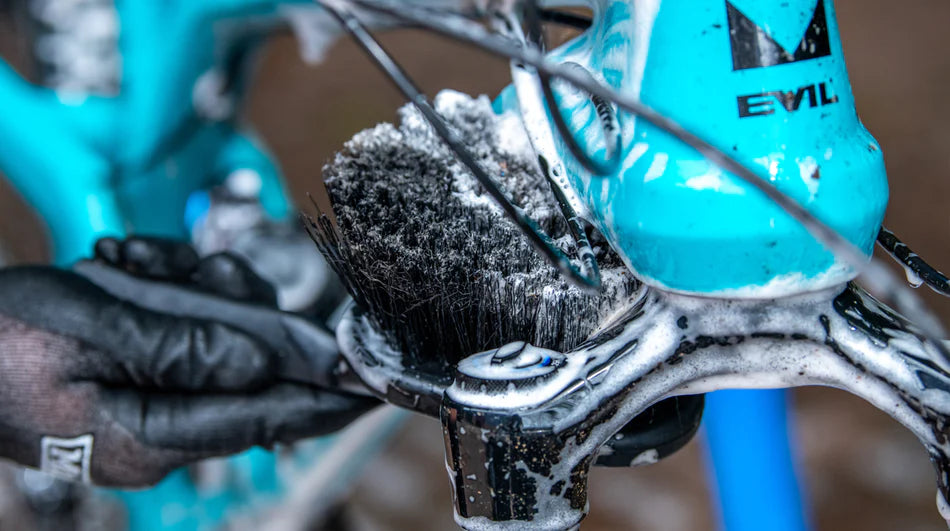 Muc Off Soft Washing Brush