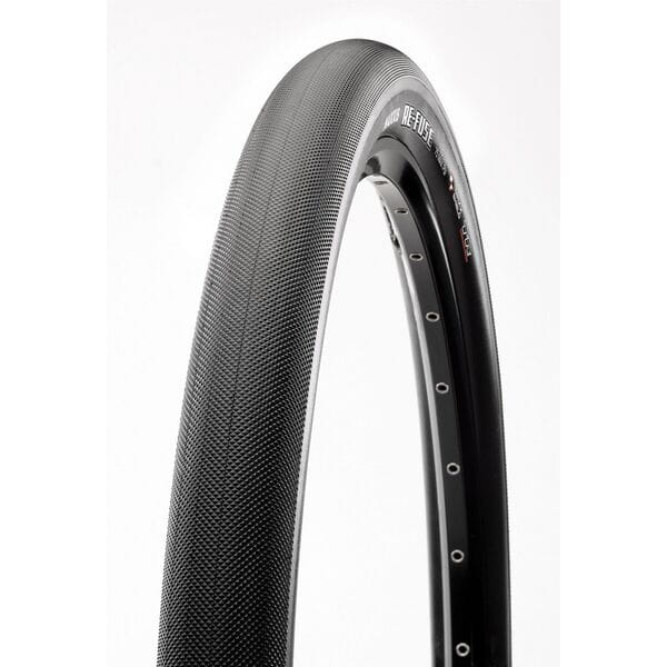 Black 700 x 40c 60 TPI Carbon Fibre 2C Maxx Shield/TR