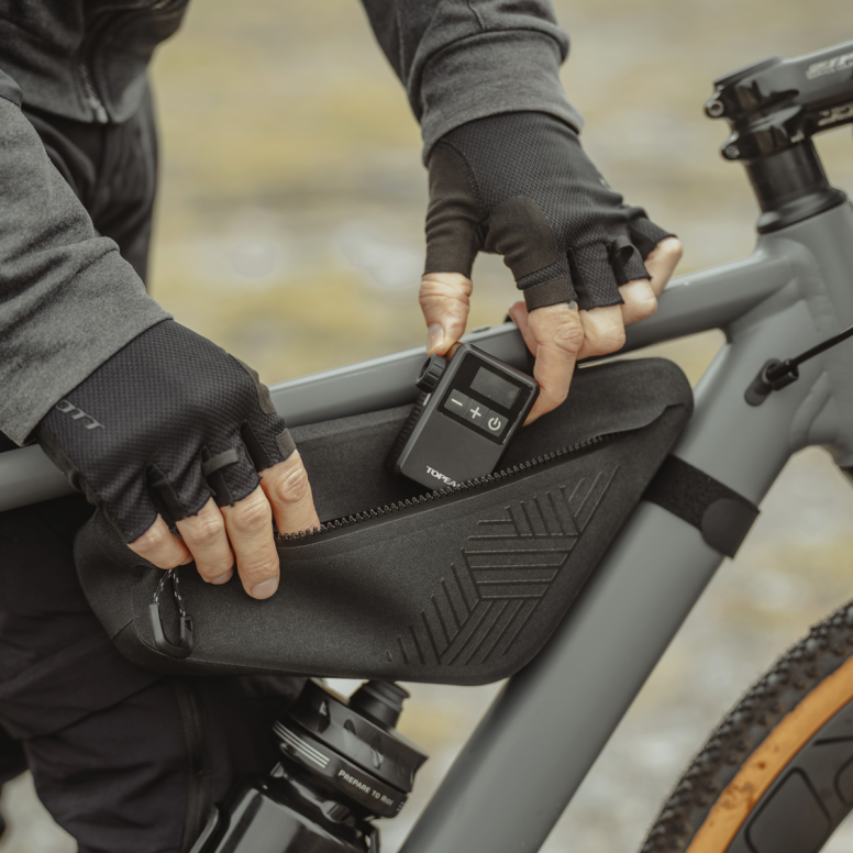 Topeak E-Booster Digital Mini