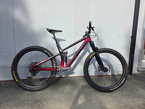 Used Trek Fuel EX Carbon 9.8 gen 5 mountain Bike M/L