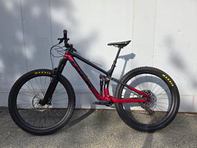 Used Trek Fuel EX Carbon 9.8 gen 5 mountain Bike M/L