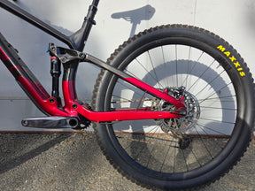 Used Trek Fuel EX Carbon 9.8 gen 5 mountain Bike M/L