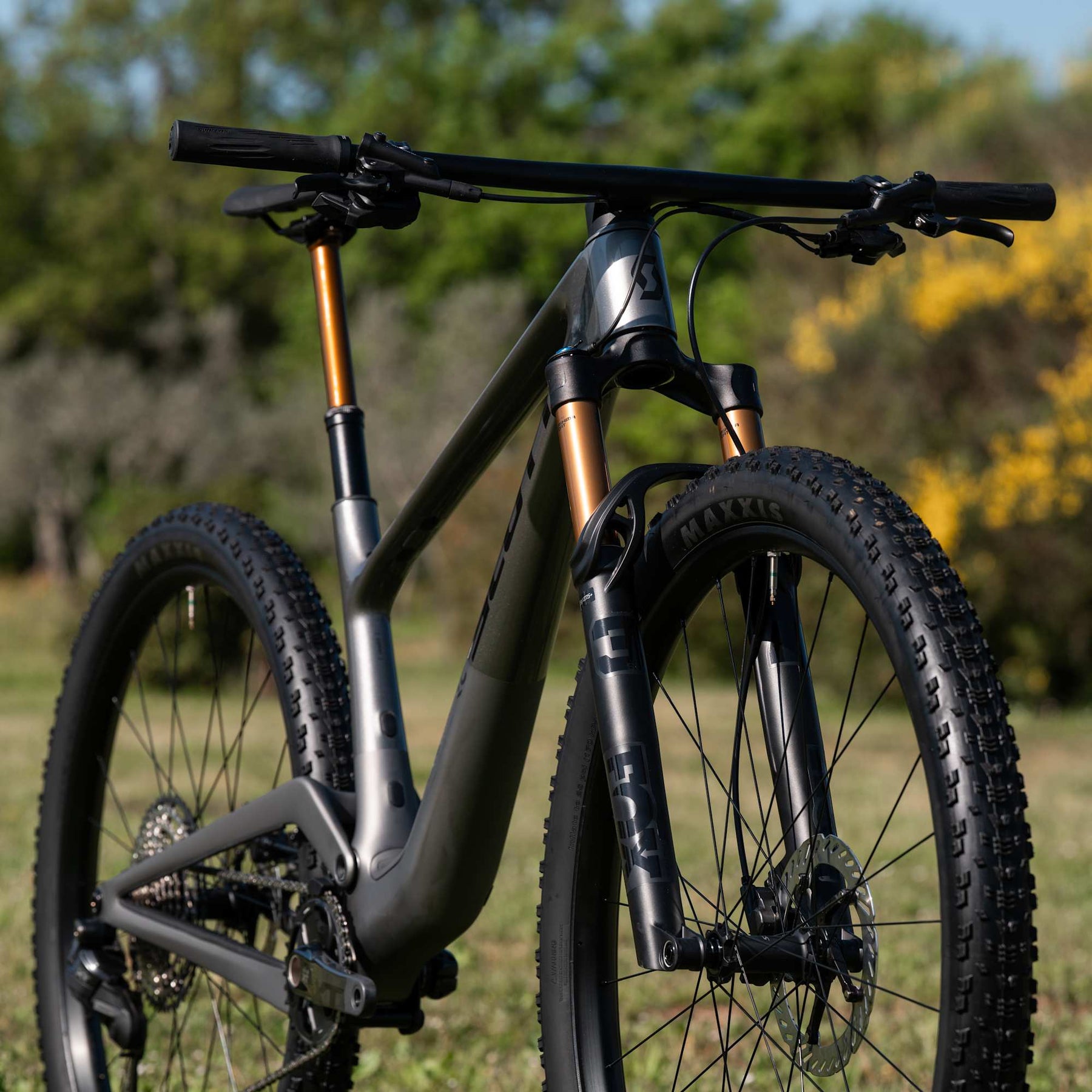 Scott Spark RC Expert Full Suspension Mountain Bike 2027
