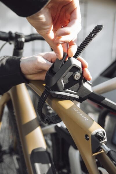 Thule 945 EasyFold 3 3-Bike Rack