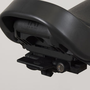 Urban Iki Junior seat With AVS+ Mount